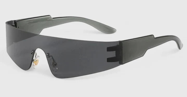 Skyllarr | Elegant Sunglasses