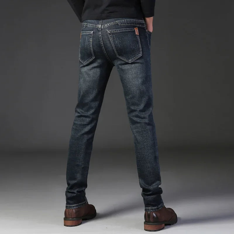 SLIM FIT JEANS