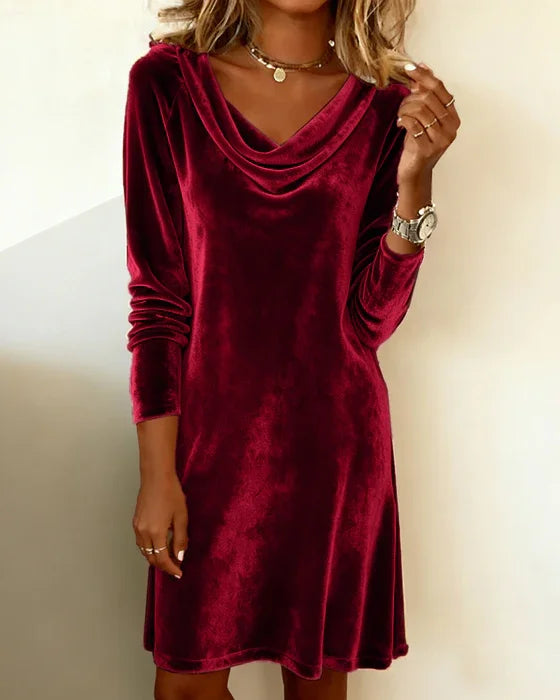 Beatrice - Loose Fitting Velvet Dress